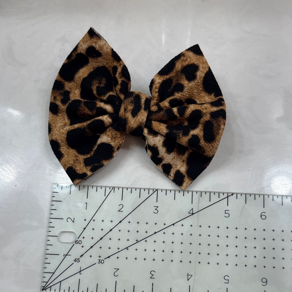 Leopard, Pumpkin, Christmas, and Orange Handcrafted Bow Set - Picture 4 of 9